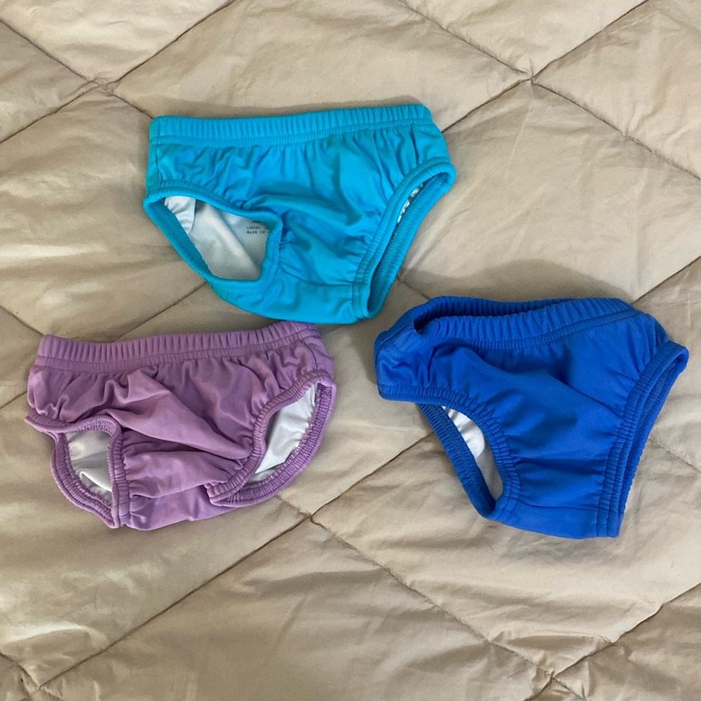 Primary swim diapers